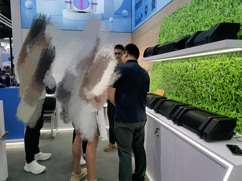 Canton Fair Day 1 Live! Іммерсивне технологічний досвід у залі 8.1 J16-17